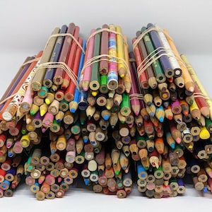 300 Colored Pencil Crayons Bulk Lot Random Preowned Crayola & Similar Mix Get a Large Assortment of Used Art Supplies For School or Artists