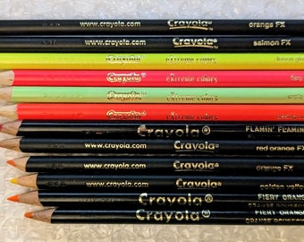 12 Crayola Colored Pencil Extreme Colors FX Ultra Bright Neon Preowned Colouring Set with Discontinued Shades: Fiery Orange, Flamin Flamingo