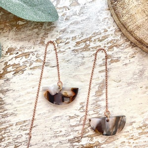 Tortoise Shell Threader Earrings, Semi Circle Dangle Earrings, Acetate Threader Earrings, Tortoise Shell Half Moon Earrings