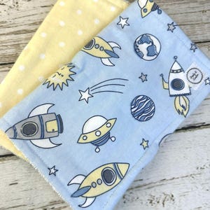Baby Shower Gift Set / Baby Boy Burp Cloth Set / Space Burp Cloth / Blue Yellow Burp Cloths / Space Nursery
