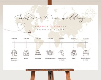 以下が含まれることがあります： 世界地図を背景にした結婚式の日程表のサイン。サインには、結婚式、写真撮影、カクテル、ディナーと乾杯、ファーストダンスと音楽、ケーキカット、ホテルへのシャトルサービスが記載されています。サインには、結婚式の日時と場所が記載されています: 2021年8月30日、イタリア.