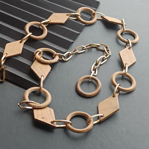 Vintage Wooden Lightweight Metal Chain Belt Vintage Wood Panel and Gold Tone Chain Belt - 1980 main image 4