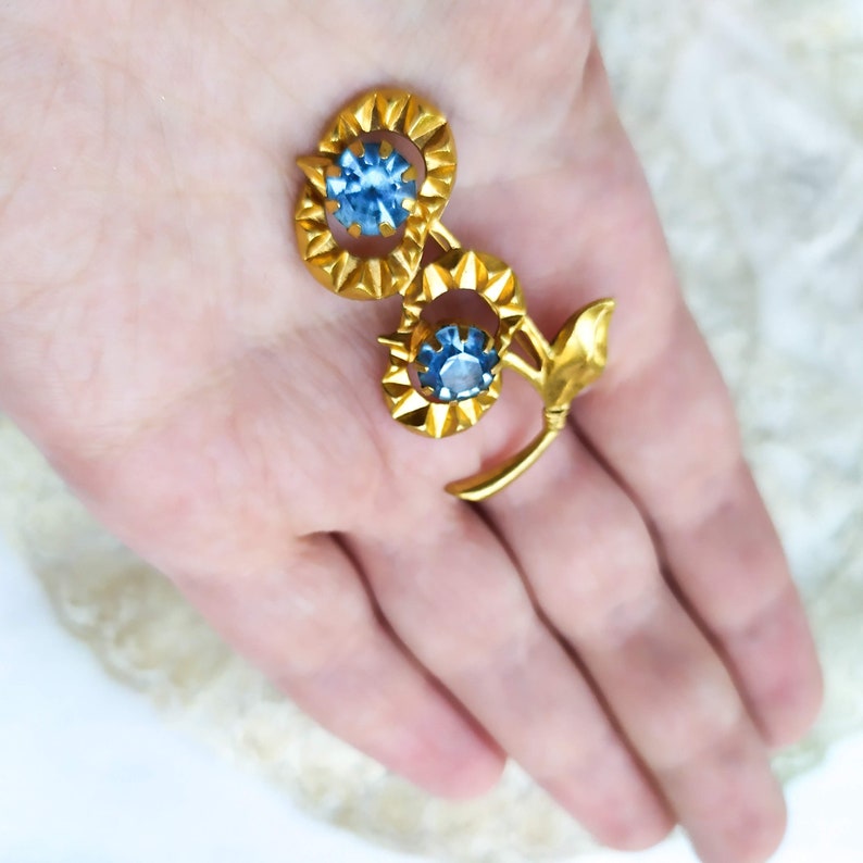 Vintage Flower Brooch Vintage soviet brooch