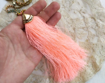 Long tassel necklace. Vintage tassel necklace. Neon pink Lariat.