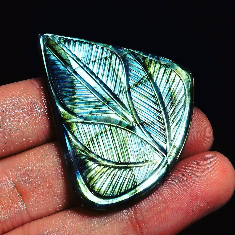 Marvellous Top Grade Quality 100/% Natural ChatoyantLabradorite Fancy Shape Carved Loose Gemstone For Making Jewelry 95 Ct 38X38X9 mm Z-1860