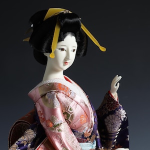 Old Vintage Japanese GEISHA Doll -Traditional Style- Yoshitoku Rare Doll