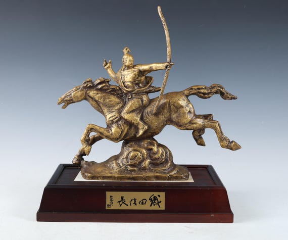 北村西望 - 武士 織田信長 - スモーキーゴールド ブロンズ彫刻 - Etsy 日本