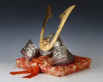 Beautiful Massive Japanese Samurai Helmet -genji Dragon Beautiful Massive Japanese Samurai Helmet -genji Dragon