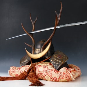 Japanese Samurai Helmet -shikanosuke kabuto- with a Replica Blade
