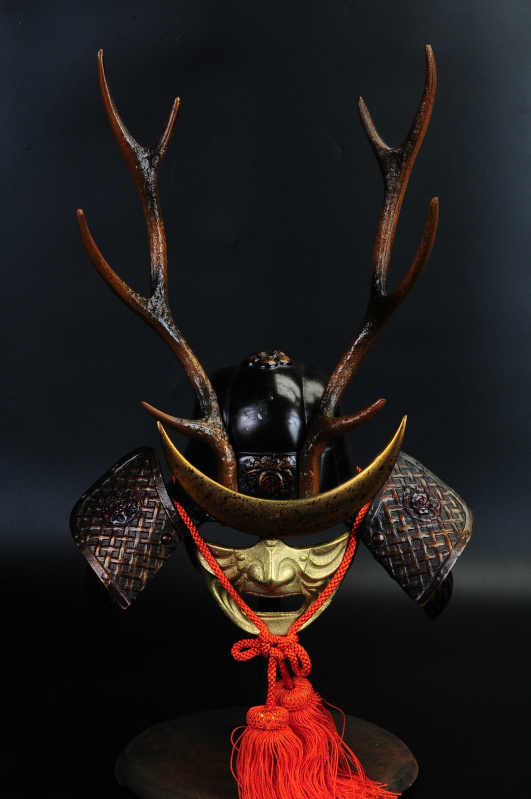 Vintage Japanese Samurai Helmet -shikanosuke Kabuto With a Vintage Japanese Samurai Helmet -shikanosuke Kabuto With a