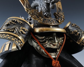 Casco Kabuto de samurái japonés vintage (casco morado de dragón con máscara) Genji Tsushima -Shogun-