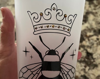 Queen bee tumbler, plastic, with straw, bee, Starbucks, Mother's Day, cup, summer vibes, mom, crown