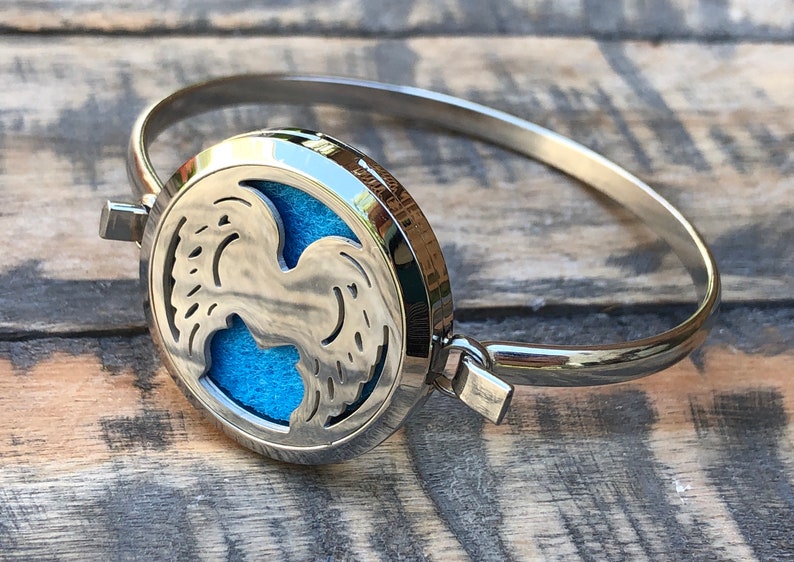 Angel Wings Diffuser Bangle~ Wings Essential oil Diffuser~ High Quality Stainless Steel Essential oil Diffuser Bangle Bracelet