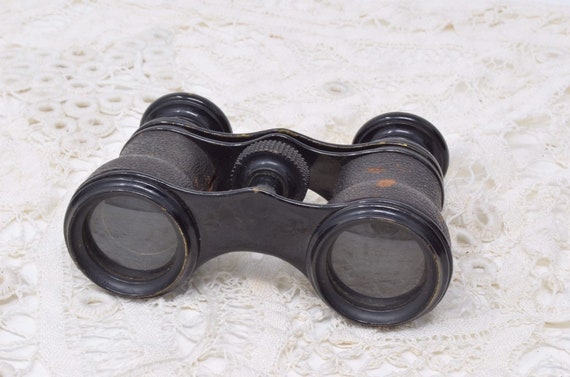 chevalier opera glasses