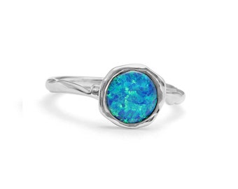 Anello Solitario Donna Opale Di Fuoco Blu Oceano Ovale 7x9mm &ndash; Argento Rodiato Taglie 6-10