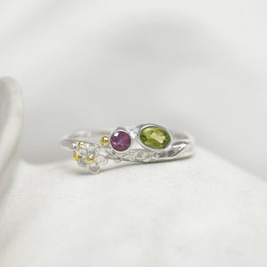 Gemstone Ring, Handmade Peridot and Pink Tourmaline Flower Ring, Dainty Jewellery, Tourmaline Ring, Floral Ring, Handmade Ring, Silver Ring