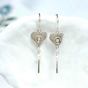 Pearl Drop Earrings, Handmade Heart Pearl Drop Earrings, June Birthstone Earring, Pearl Earrings, Hammered Earrings, Unusual Earrings