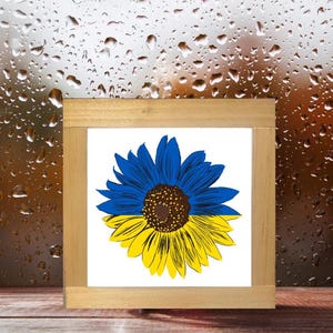 Letrero de apoyo a Ucrania, decoración amarilla y azul, soporte con exhibición de Ucrania, obsequio ucraniano, letrero de madera gratis de Ucrania, letrero de protesta de girasol de Ucrania