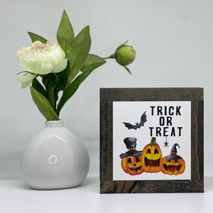 Trick or Treat Sign, Halloween Wood Sign, Jackolantern Decor, Halloween Home Decor, Jack O&#39;Lantern Sign, Rustic Fall Sign, Halloween Decor