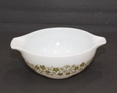 EUC - 1972-1979 Pyrex Cinderella Mixing Bowl - Spring Blossom Green Crazy Daisy - 443 2.5 Quart