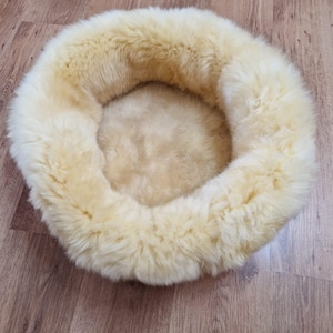 A dog bed, Made of medical sheepskin for your dog or cat, bed, house animals, gift for dog or cat. PET GIFT., schaffell, Hygge