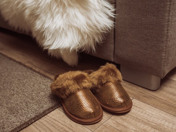 Gold sheepskin slippers clearance