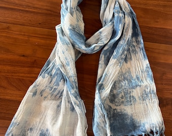 Blue and white cotton scarf with tassles