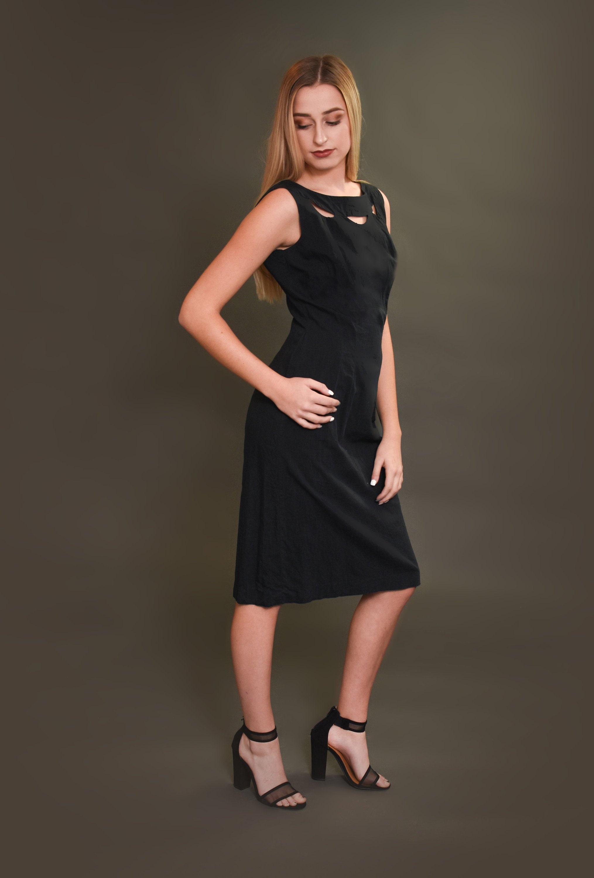dress with zipper down the back