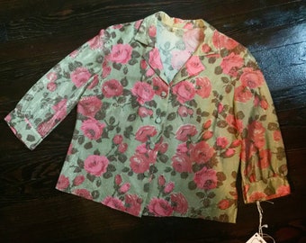 1950s Vintage Green and Red/Pink Floral Metallic Blouse Size XL