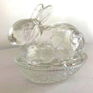VTG Vintage Clear Glass Bunny-on-a-Nest Candy Dish
