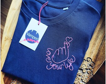 Love your Life K-Pop - Camiseta orgánica bordada a mano - Unisex/Mujer