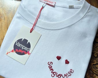 Camiseta para amantes del vino - Sangiovese Smiley - Camiseta orgánica bordada a mano - Unisex / Mujer