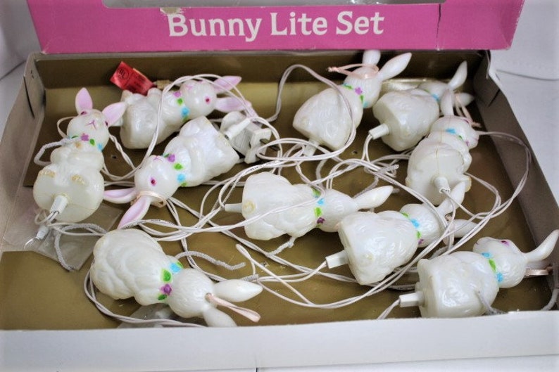 Rare Vintage Silvestri Blow Mold White Rabbits Easter Bunny String ...