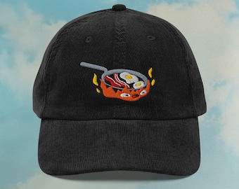 Gorra de pana de Calcifer de El Castillo Ambulante de Howl / Gorra de papá de Studio Ghibli / Regalo de Miyazaki / Gorra para fan de Ghibli / Color personalizado ajustable con bordado