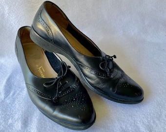 Vintage Ferragamo Ladies Oxford Shoes Size 6B