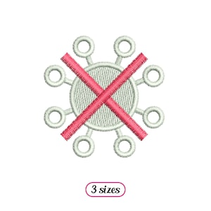 Puede incluir: Diseño bordado de un virus estilizado con una X roja sobre él. El diseño está disponible en tres tamaños.