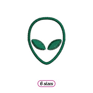Può includere: Modello di ricamo di contorno di testa aliena verde. Il design presenta una semplice testa aliena con occhi grandi. 6 dimensioni.