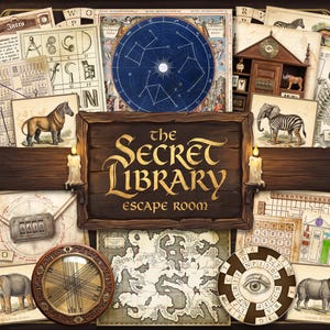 Op de afbeelding: Een verzameling items in vintage-stijl, waaronder kaarten, grafieken en dierenillustraties, omringt een houten bord met de tekst "The Secret Library Escape Room". Het ontwerp bevat een sterrenkaart, een kompas en een cijferslot.