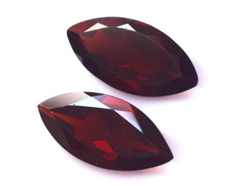 AAA Mozambique Garnet Marquise Cut Pair: Loose Gemstones, 5.57 Ct 14X7X4mm  For Making Jewelry