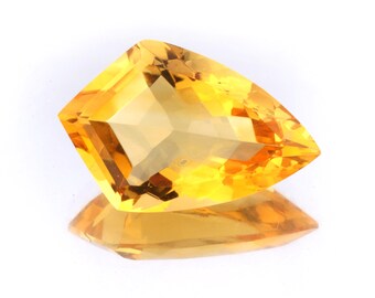 AAA Natural Citrine Loose Gemstone: Faceted Shield Cut, 19.73 Carats, 27X17X9.2 mm Jewelry Making