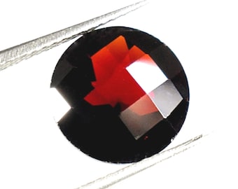 AAA Mozambique Garnet Faceted Round Gemstone: 10mm, Healing Crystal 3.70 Cts Jewelry Making