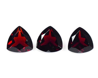 AAA Natural Mozambique Garnet Gemstone: Trillion Cut, 3 Piece Lot, Jewelry Making 7.90 Ct 9X9mm