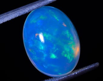 Natural White Ethiopian Opal Oval Shape Cabochon: 3.5 Ct Loose Gemstone Jewelry Making 14X10X7mm