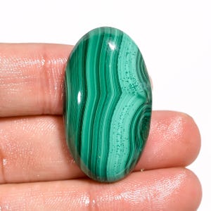 Superb AAA Quality Natural Malachite Oval Shape Cabochon Loose Gemstone For Making Jewellery Healing Stone 64.00 Cts 34X20X8 mm ZM-75