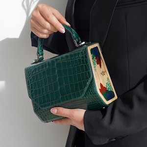 Croc Leather Bag, Green Shoulder Bag, Wood Side Exclusive Handbag, Luxury Top Handle Purse, Elegant Bag for Women Leather Shoulder Bag