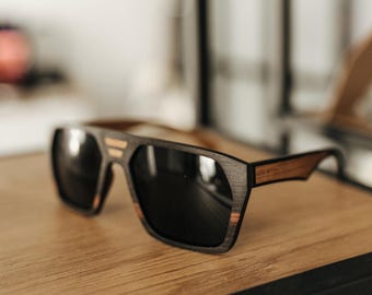 Gafas de sol de madera de ébano y teca: lentes polarizadas, bisagras flexibles