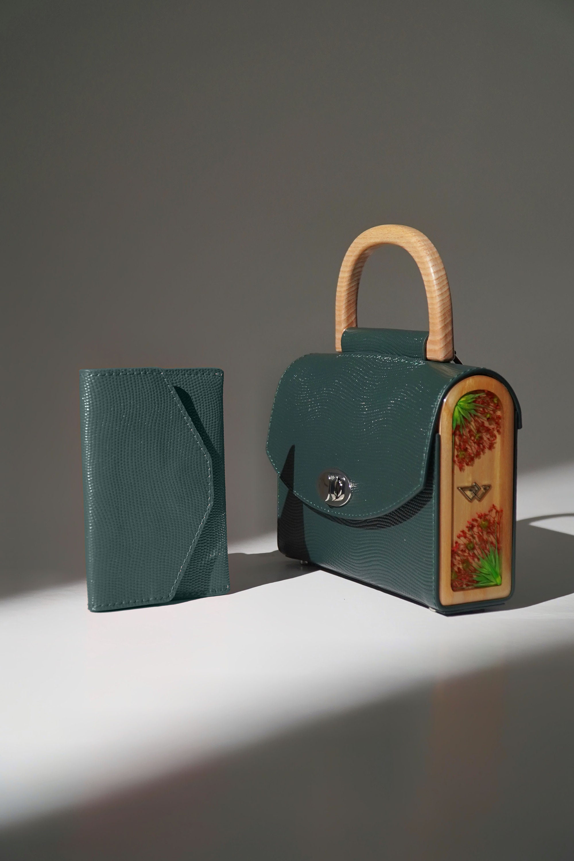 UNIQUE HAND BAG, Wedding Clutch, Embossed Handbag, Wallet for Women, Green Leather Mini Bag With Wallet, Eco Friendly Bag - Etsy UNIQUE HAND BAG, Wedding Clutch, Embossed Handbag, Wallet for Women, Green Leather Mini Bag With Wallet, Eco Friendly Bag - Etsy
