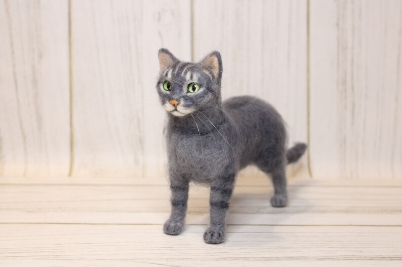 Anpassat husdjursporträtt tovad katt, minnesporträtt av katt, liten kattunge, miniatyr tovad katt, tovad djurkatt bild 10