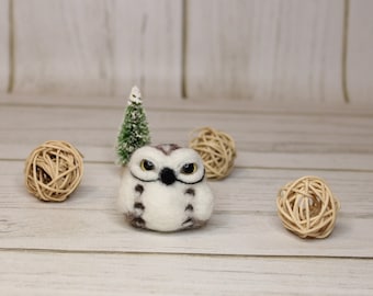 Needle Felted Owl, Needle Felted Snowy Owl, Needle Felted Bird Needle Felted Animal Snowy, Owl Ornament, Miniature Owl, Wool Felted Owl