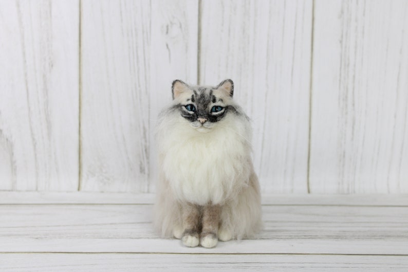 Custom pet portrait felted cat, gift for cat lovers, pet portrait cat memorial, miniature cat portrait, pet replica kitten image 6